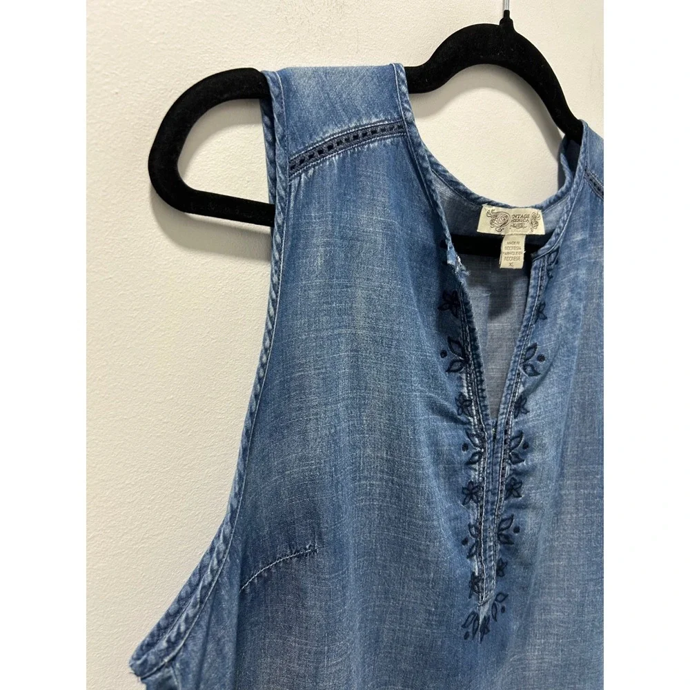Vintage America Blues Women XL Chambray Embroidered Sleeveless Top Blue Blouse